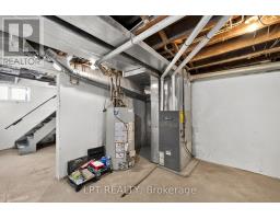 38 MAIN STREET N - 28