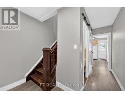 38 MAIN STREET N - 8