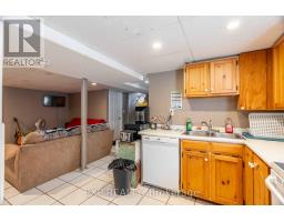 1519 HOWLAND AVENUE - 25