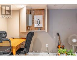 1519 HOWLAND AVENUE - 32
