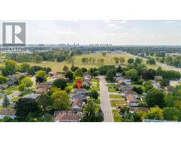 1519 HOWLAND AVENUE - 42