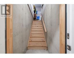 46 - 1205 RIVERSIDE DRIVE - 34