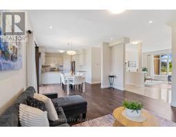 878 ZAIFMAN CIRCLE - 14