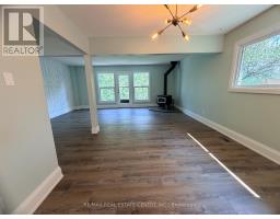 34 WOODRIDGE DRIVE - 12