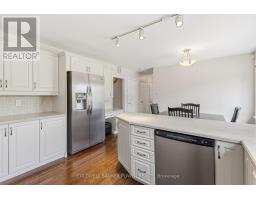19 LINKSGATE ROAD - 13