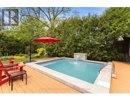 19 LINKSGATE ROAD - 42