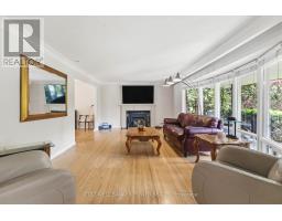 19 LINKSGATE ROAD - 8