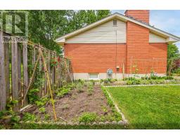 580 SALWAY STREET - 41