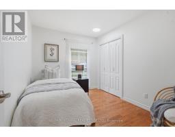1400 STONEYBROOK CRESCENT - 20