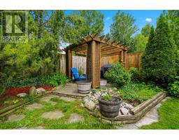 1400 STONEYBROOK CRESCENT - 43