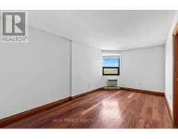 702 - 549 RIDOUT STREET N - 20