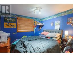 43 STIRLING CRESCENT - 15