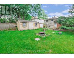 43 STIRLING CRESCENT - 30