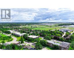 43 STIRLING CRESCENT - 36