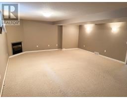 10 HOLLAND AVENUE - 15