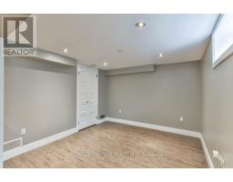 25 LAURENTIAN DRIVE S - 24
