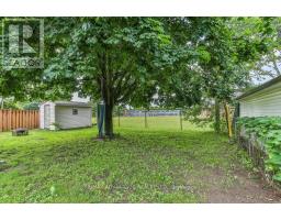 25 LAURENTIAN DRIVE S - 31