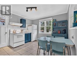 218 VANCOUVER STREET - 11