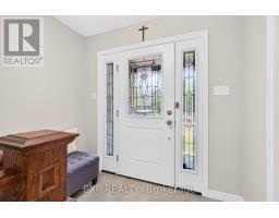 6 CAVERHILL CRESCENT - 3
