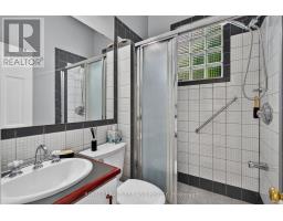 774 HELLMUTH AVENUE - 15