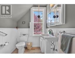 774 HELLMUTH AVENUE - 17