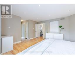 54 GRASMERE CRESCENT - 25