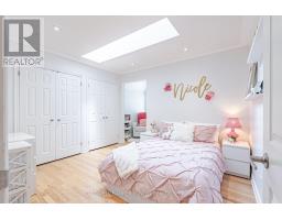 54 GRASMERE CRESCENT - 30