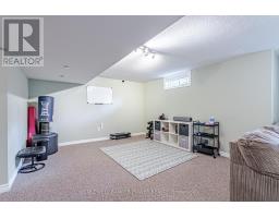 54 GRASMERE CRESCENT - 37