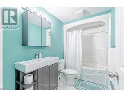 54 GRASMERE CRESCENT - 39