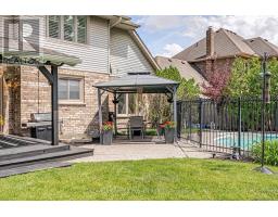54 GRASMERE CRESCENT - 45