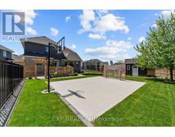 26 CAROLINA CRESCENT - 37