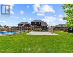 26 CAROLINA CRESCENT - 40