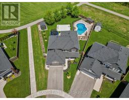 26 CAROLINA CRESCENT - 44