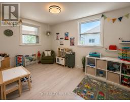 16 WEST AVENUE - 17