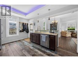 25 LOCUST STREET - 15
