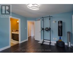 31 - 515 SKYLINE AVENUE - 23
