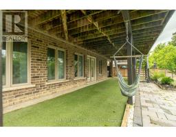 31 - 515 SKYLINE AVENUE - 37