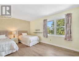 62 GARDENVALE CRESCENT - 34