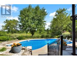 62 GARDENVALE CRESCENT - 42