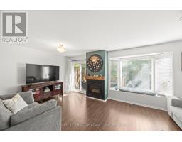 25 - 9 AILSA PLACE - 17