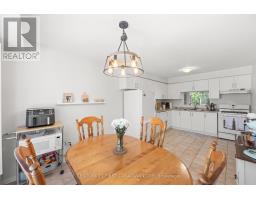 25 - 9 AILSA PLACE - 25