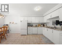 25 - 9 AILSA PLACE - 26