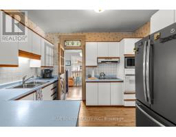 201 MARGARET STREET - 14