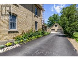 201 MARGARET STREET - 36