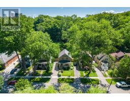18 MCALPINE AVENUE - 3