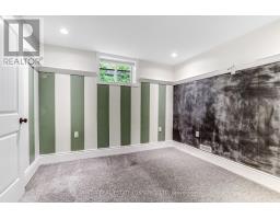 1082 OAKCROSSING ROAD - 33