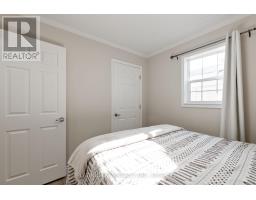 16 LINDSAY DRIVE - 22