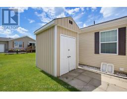 16 LINDSAY DRIVE - 34