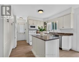 28 EDGEMERE CRESCENT - 12