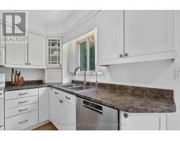 28 EDGEMERE CRESCENT - 17